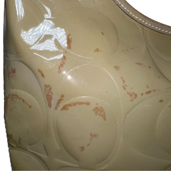 Coach Enamel 2Way Gray Patent Leather Hobo Shoulder Bag Embossed C's & wallet✨ - Picture 4 of 16